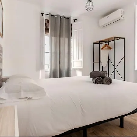 Varela Centro Center * Γρανάδα