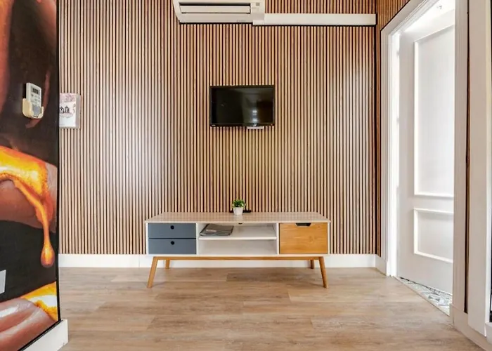 Varela Centro Center *